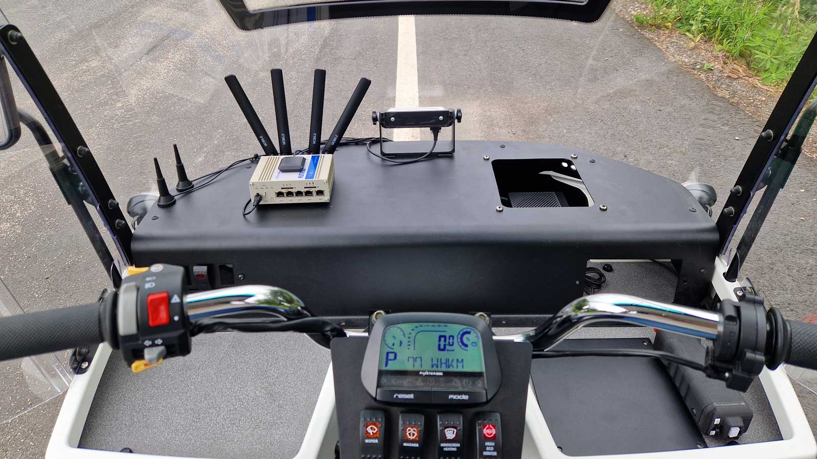 paxster autonomous trolley