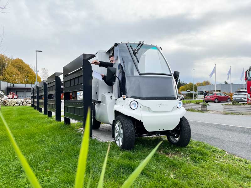 paxster sit and deliver ergonomics