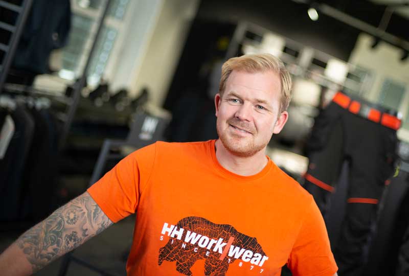 andreas pohl from helly hansen advices about how to dress in an open vehicle like paxster