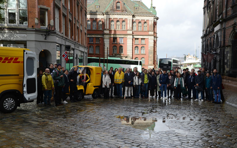 alle deltakerne på demo for Shift2Zero i Bergen