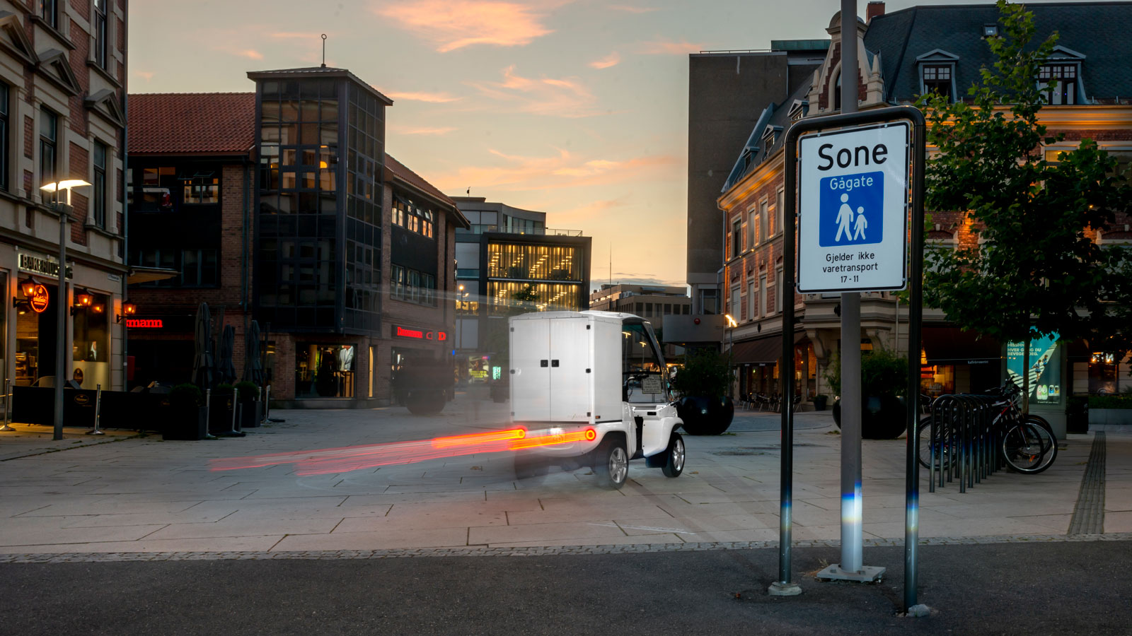 small light micro electric vehicles is better in urban cities